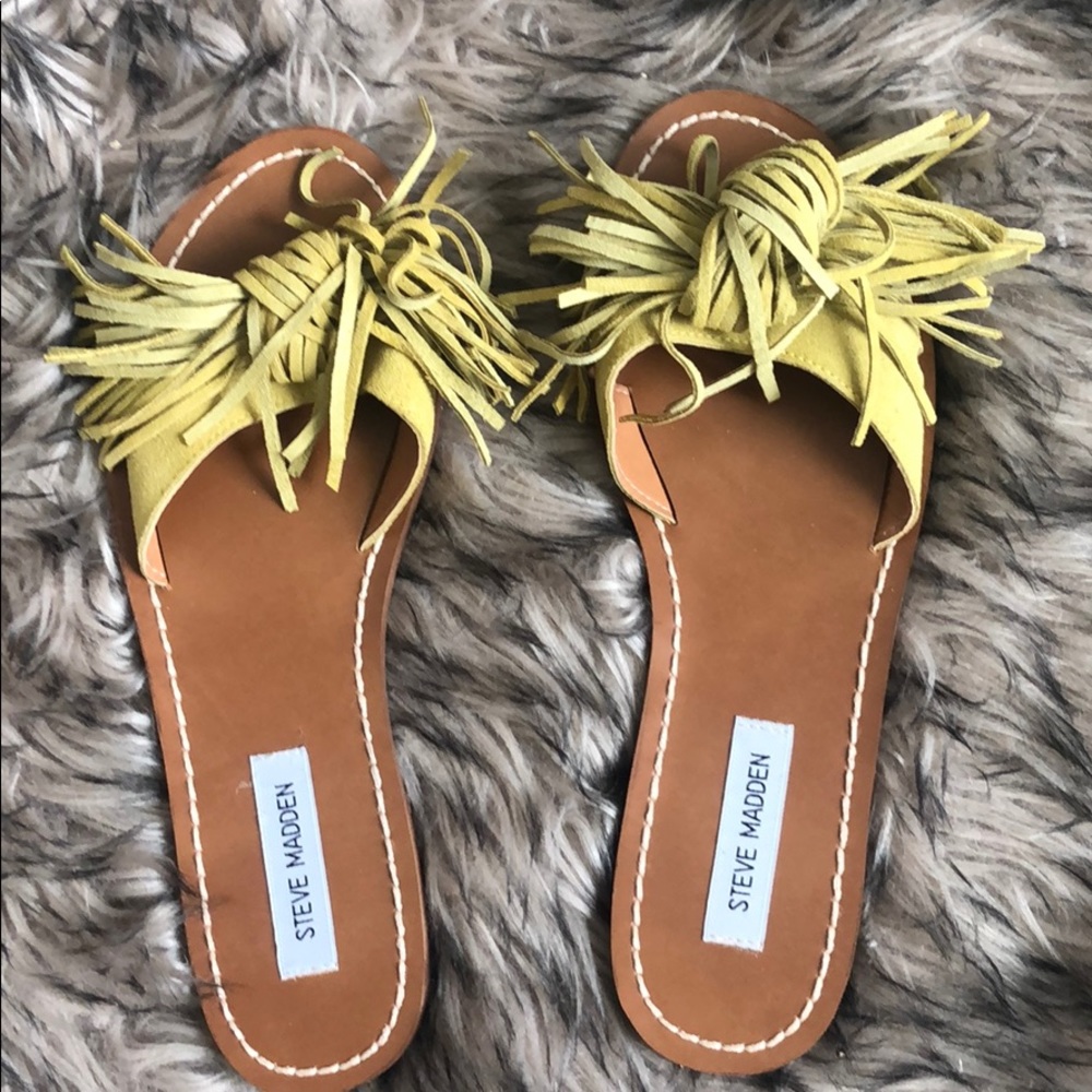 NWT Yellow Steve Madden Sandals Size 9